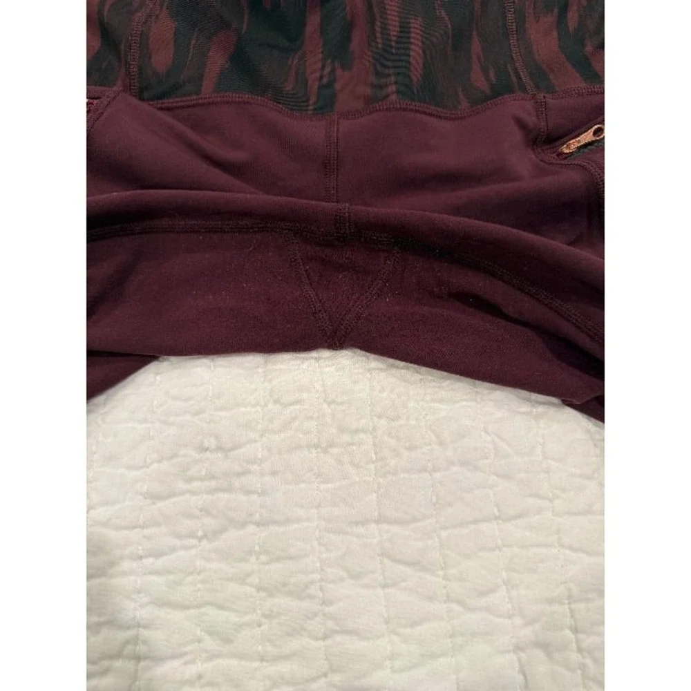 Lululemon Toasty Tech Tights Maroon 8 GUC
